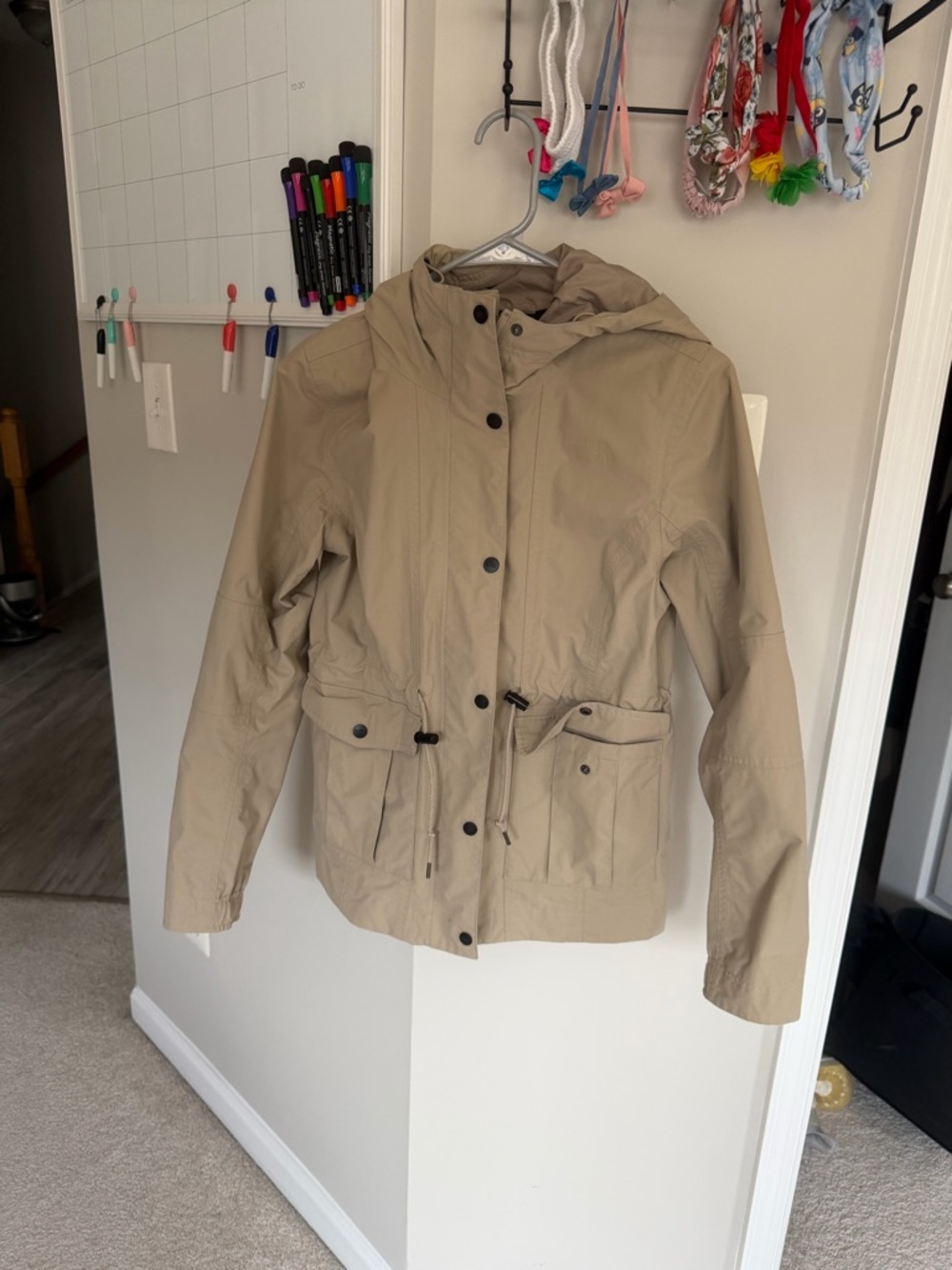North Face Women’s Lightweight Hooded Anorak Jacket - Beige Sz Small